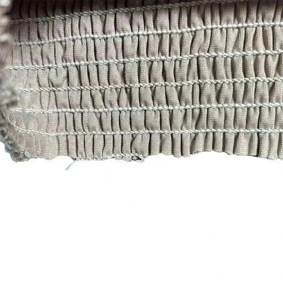 Light Before Dark Women's Pink Off-The-Shoulder Smocked Velvet Crop Top Size M - Picture 3 of 7